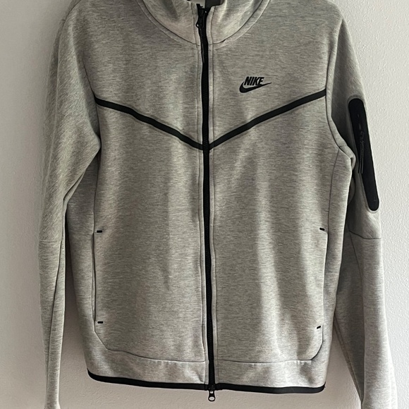 Nike Gray Zip-Up Hoodie Size M - Picture 2 of 4